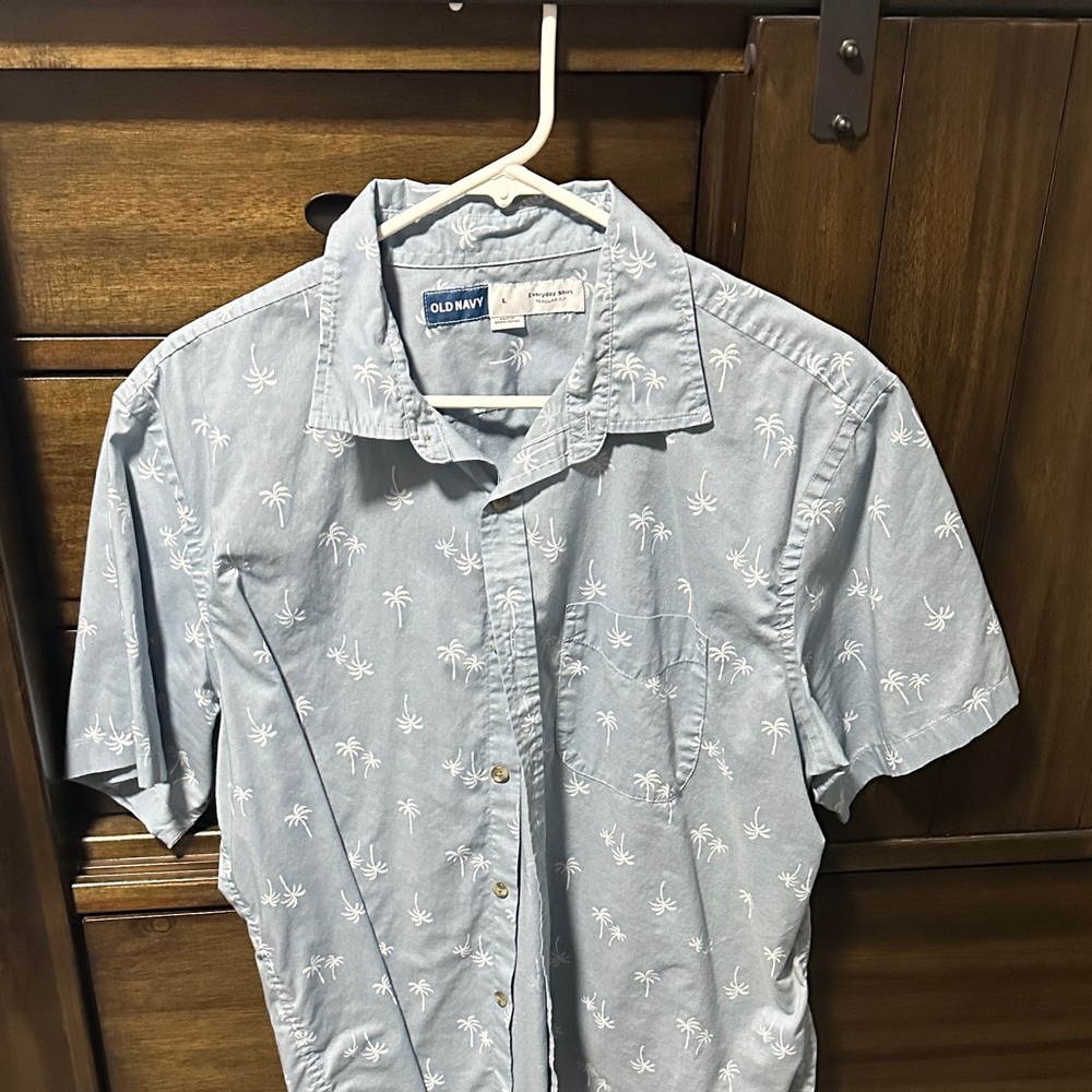 Old Navy Light Blue Palm Print Men's Shirt